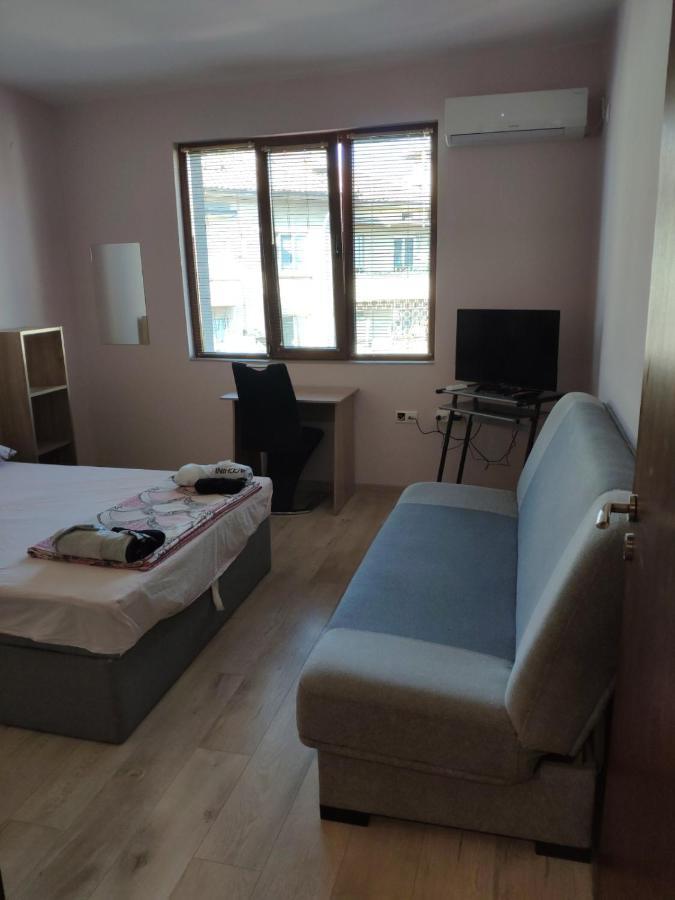 Liliya Apartment Pleven Buitenkant foto