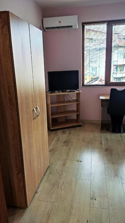 Liliya Apartment Pleven Buitenkant foto